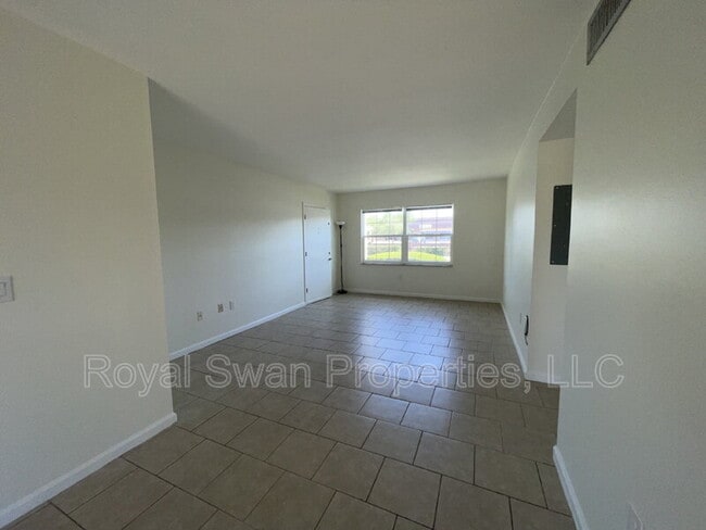 Foto del edificio - 1920 E Edgewood Dr