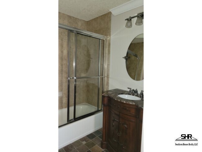 Foto del edificio - 1010 N Hayne St