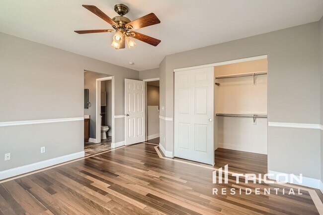 Foto del edificio - 10242 S Kelliwood Way
