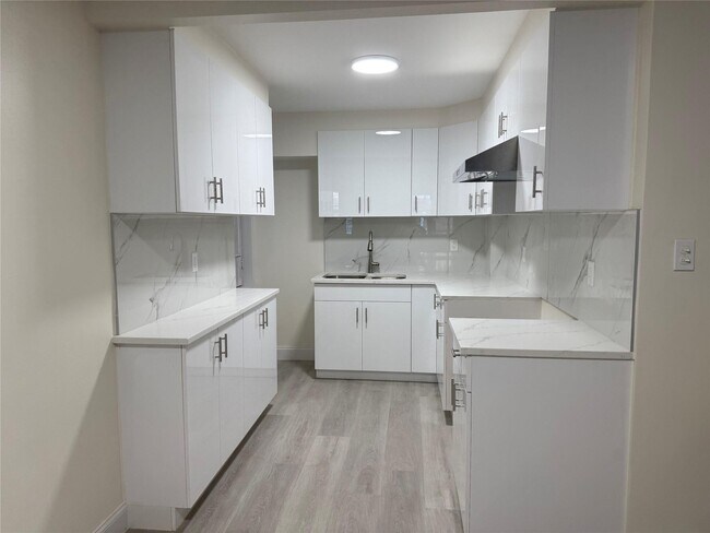 Foto del edificio - 140-65 Beech Ave