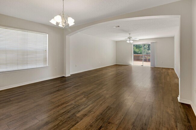 Foto del edificio - 613 Affirmed Ct