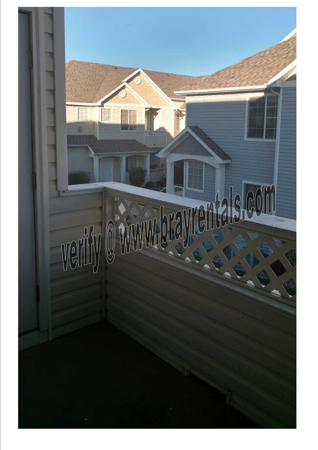 Foto del edificio - 2458 Thunder Mountain Dr