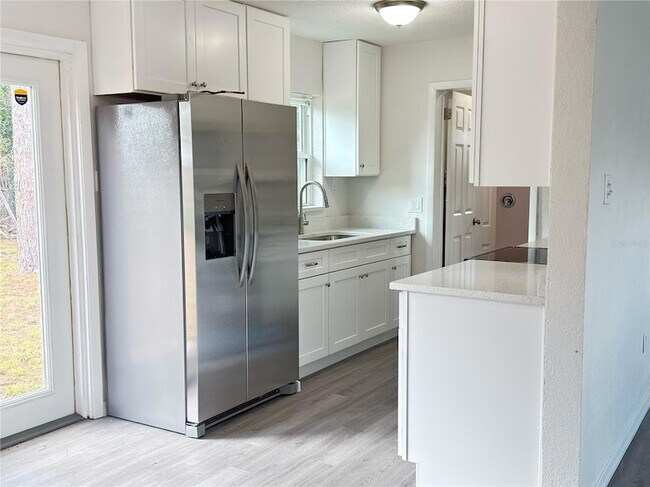 Foto del edificio - 5022 Keith Pl