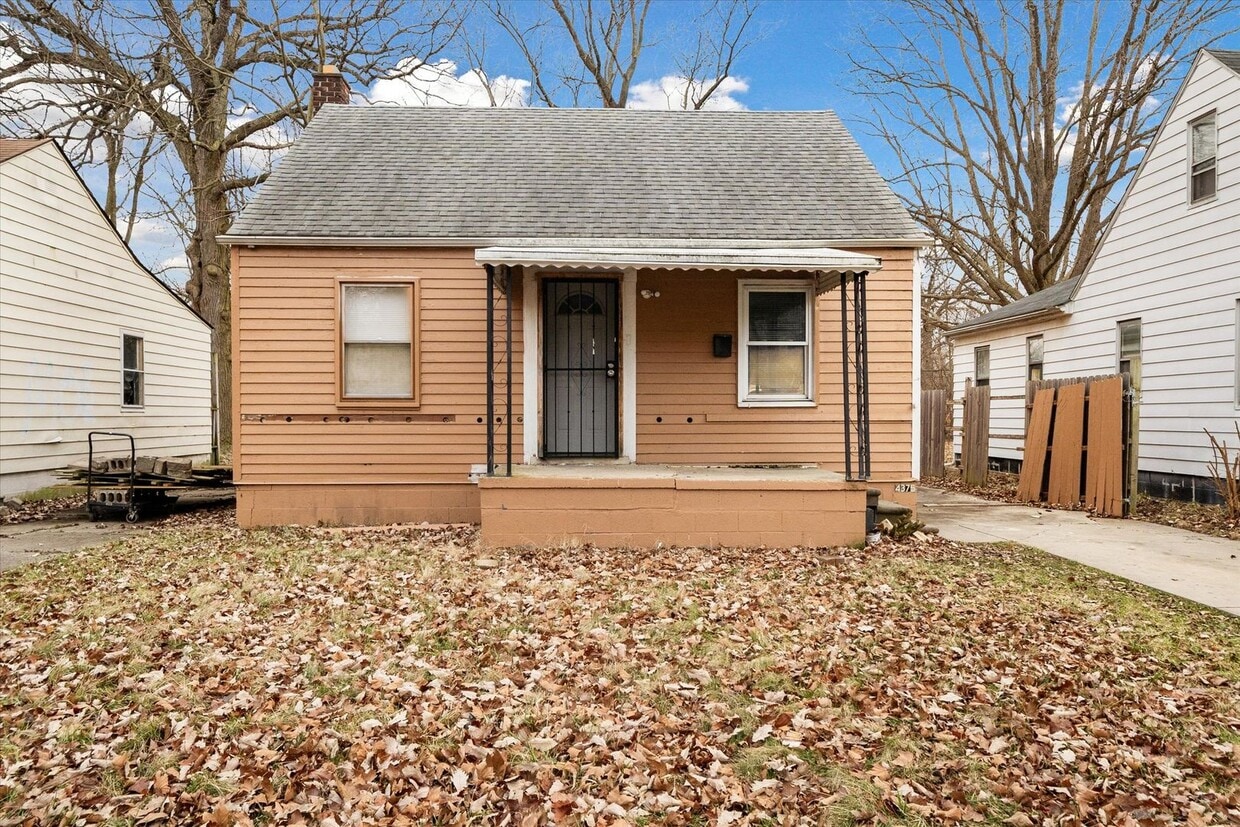 Primary Photo - $1095 3 bedroom bungalow