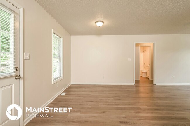 Foto del edificio - 107 Layton Way