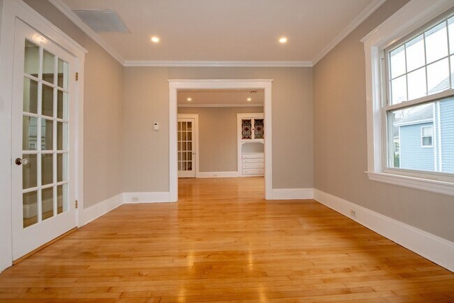 Building Photo - 43 Lyman St