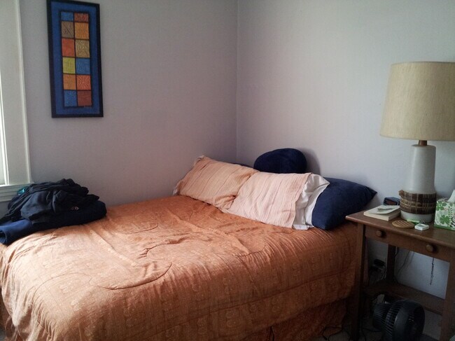 1st floor bedroom - 2641 Fremont Ave S