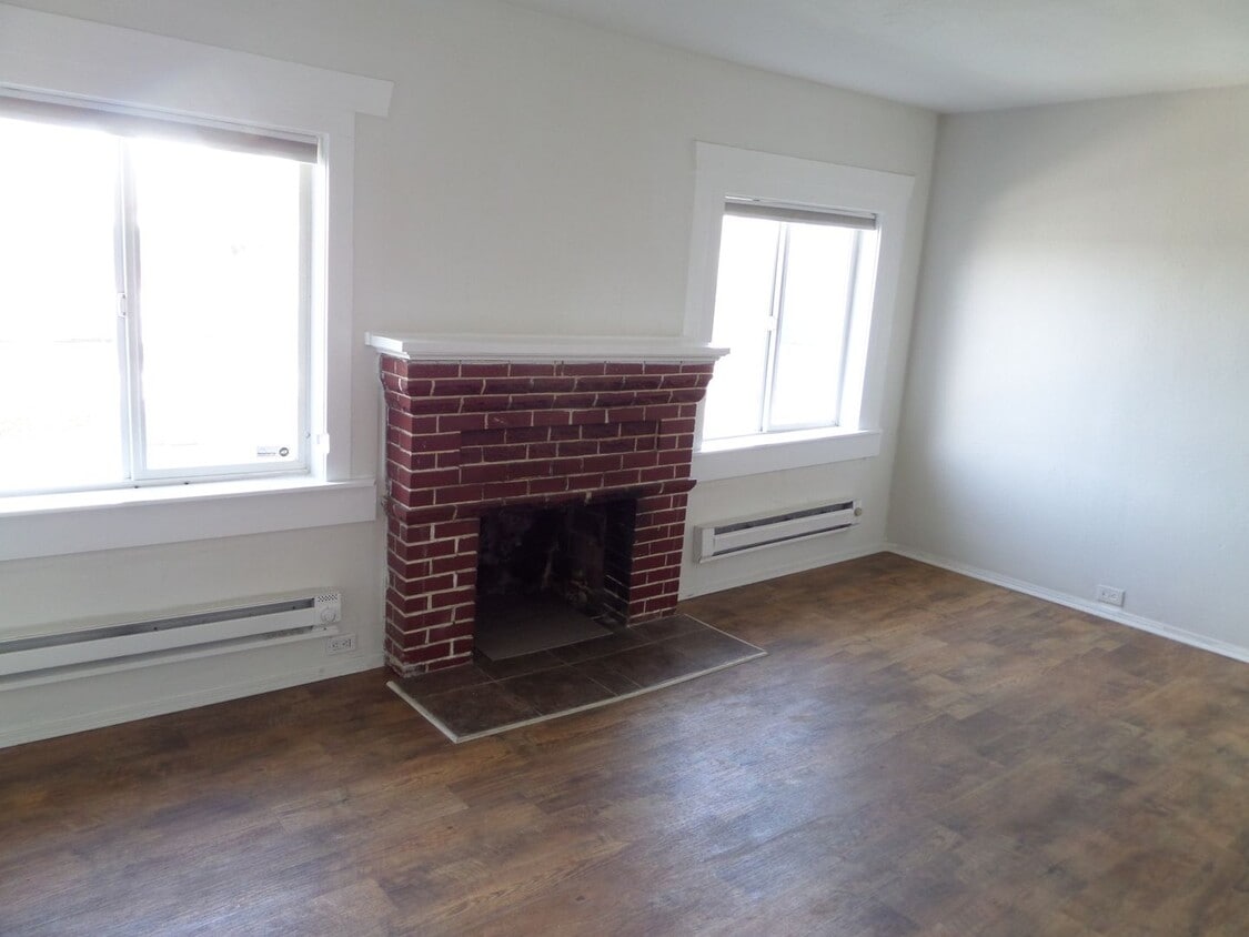 Primary Photo - Nguyen-Seattle Duplex