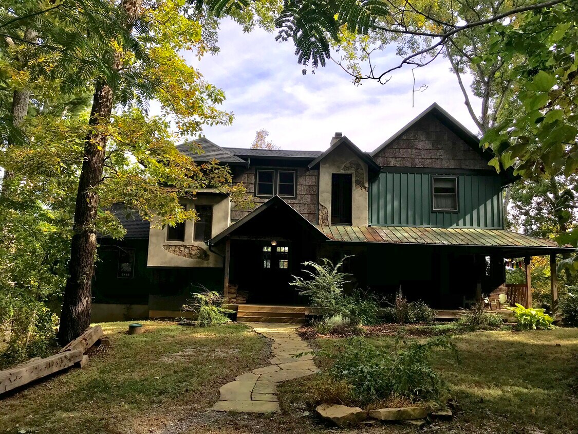 364 Vance Gap Rd, Asheville, NC 28804 House Rental in Asheville, NC