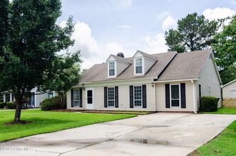 Building Photo - 4312 Watson Dr
