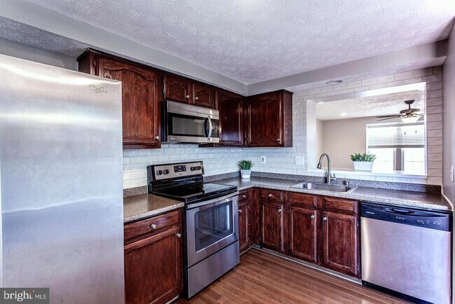 Foto del edificio - 6314 Greenfield Rd