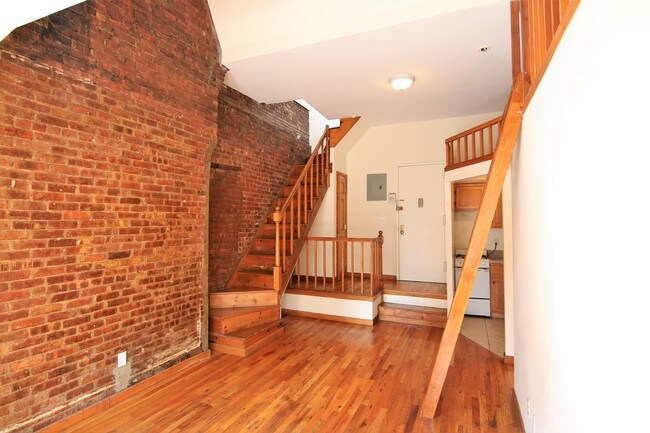 Foto del edificio - 315 W 107th St