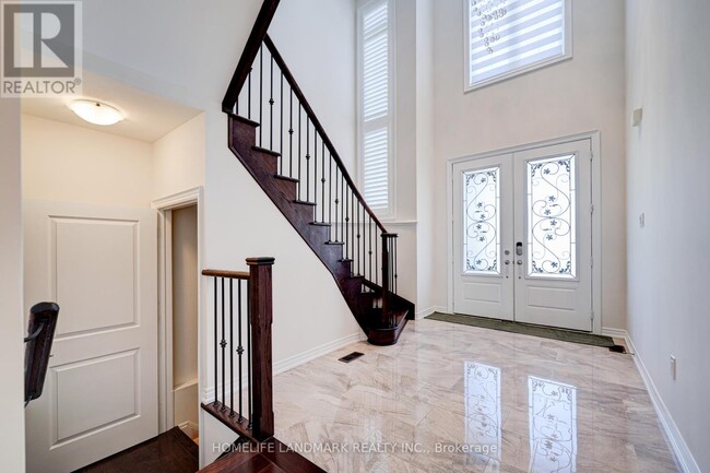 Building Photo - 175 Scrivener Dr