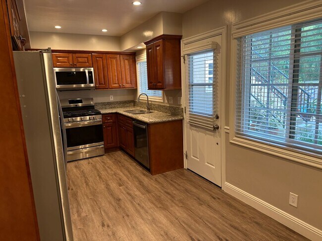 Foto del edificio - 32 Esperanza Ave