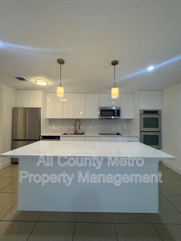 Foto del edificio - 5042 Pueblo St