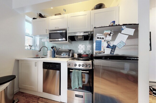 Building Photo - West 4th Street