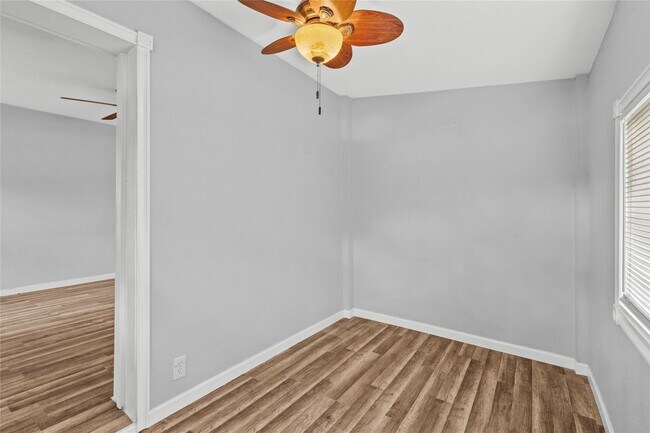 Foto del edificio - 1101 8th Ave N