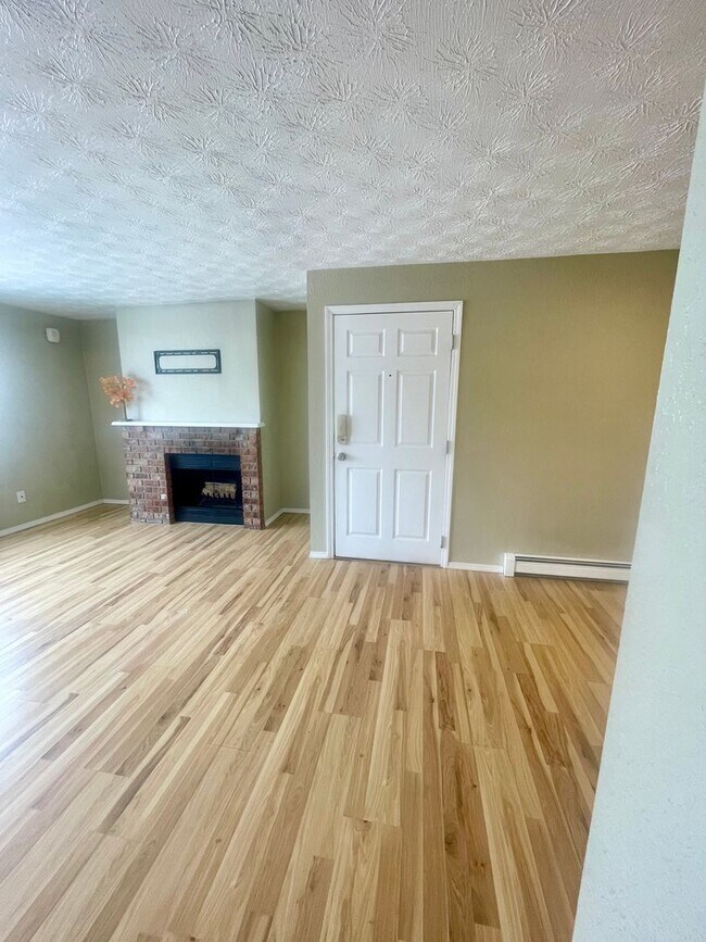 Foto del edificio - 329 E 14th Ave