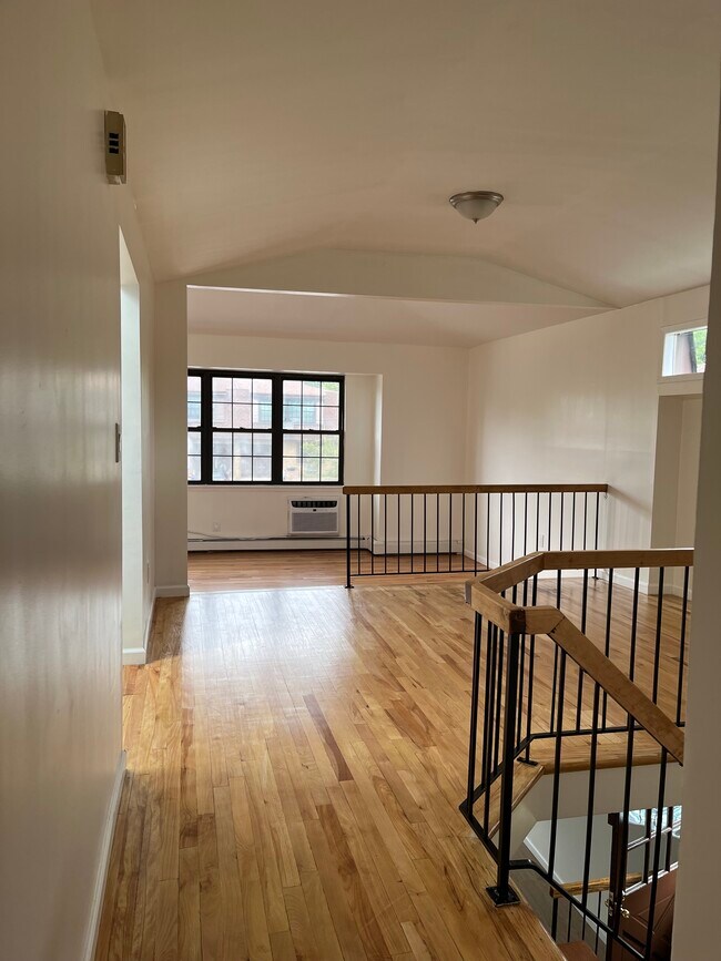 Dining area - 6119 232nd St