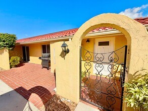 Building Photo - 136 Harrison Rd