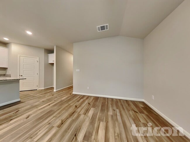 Building Photo - 5507 Shasta Pl