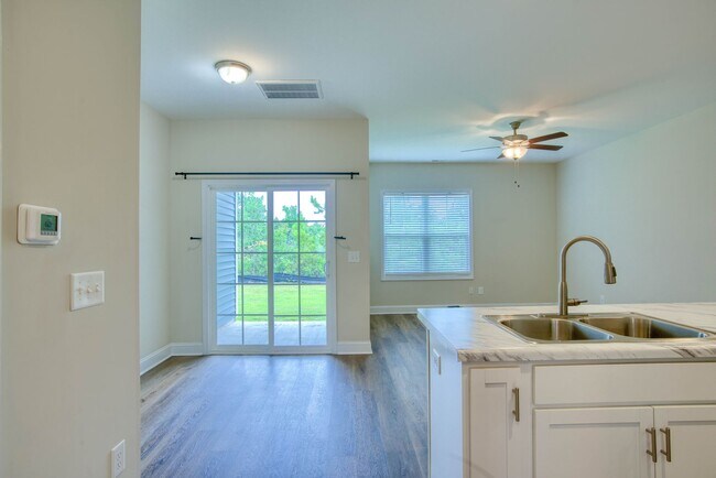 Foto del edificio - 329 S Stingray Ln