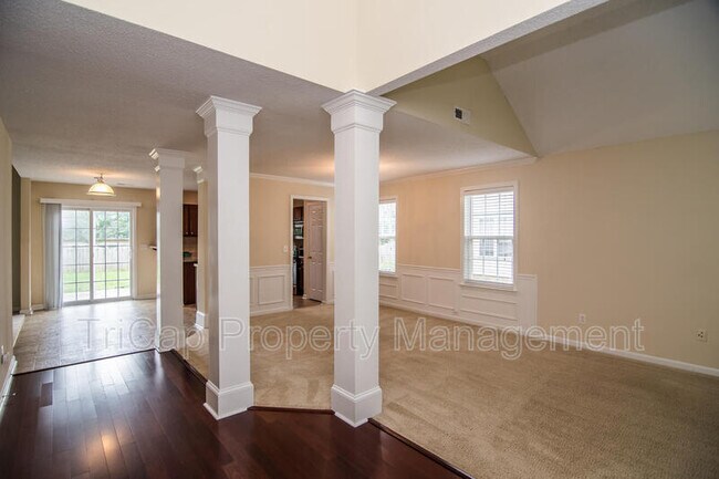 Building Photo - 102 Bonhill Ct