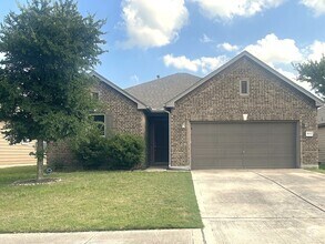 Building Photo - 5857 Sardinia Dr