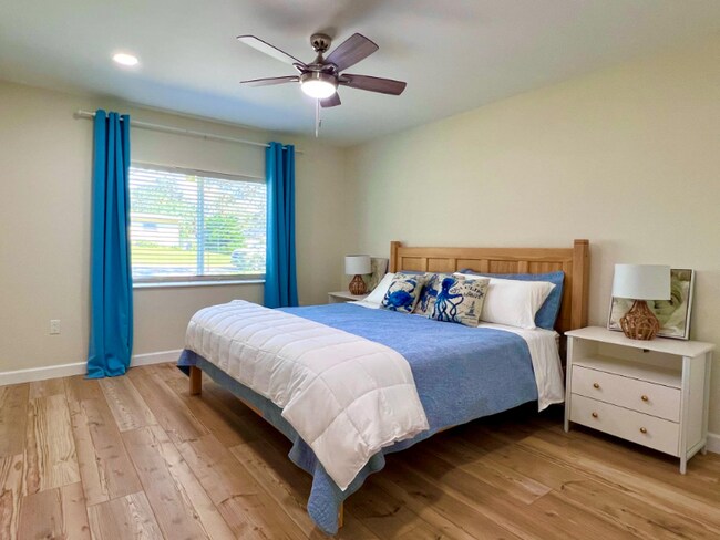 Foto del edificio - 14686 Pine Dr