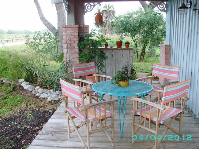 Building Photo - 2221 Scenic Dr
