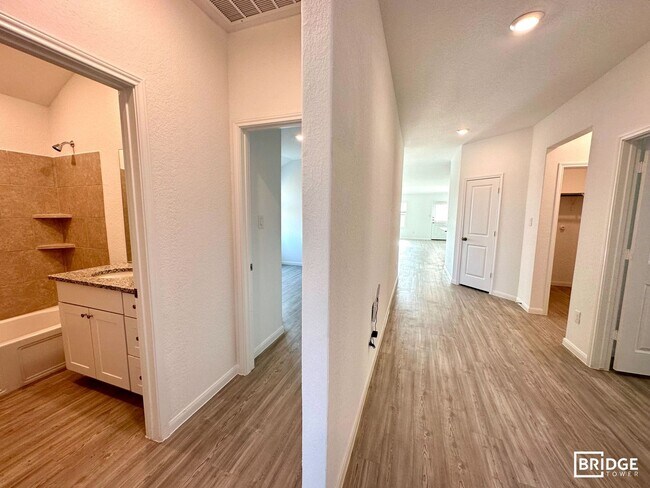 Foto del edificio - 1203 White Willow