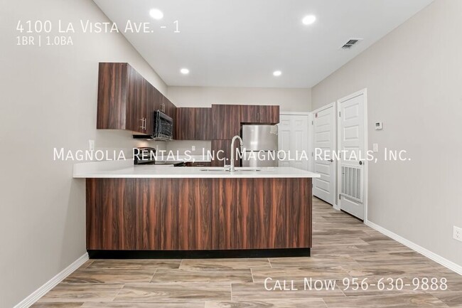 Building Photo - 4100 La Vista Ave