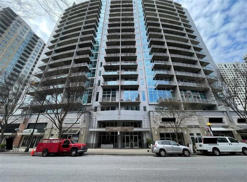 Foto principal - 950 W Peachtree St NW