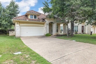 Building Photo - 15220 Interlachen Dr
