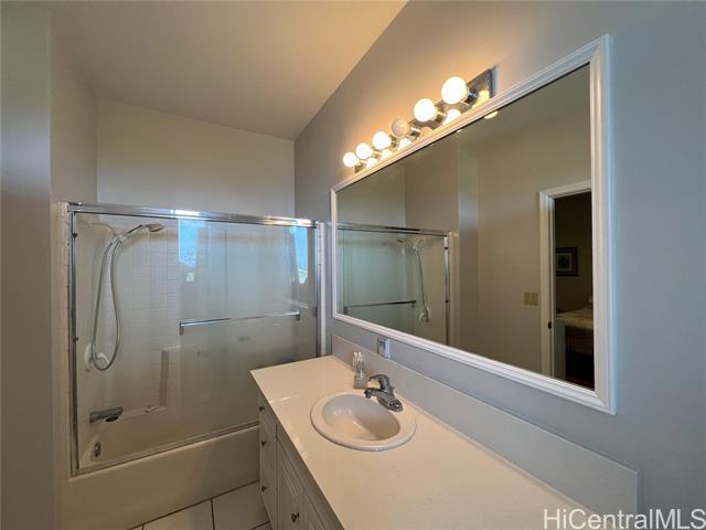 Building Photo - 864 Aalapapa Dr