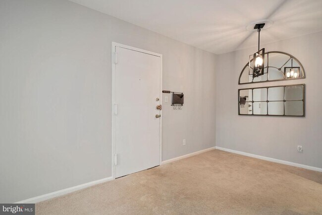 Foto del edificio - 5907 Kingsford Rd