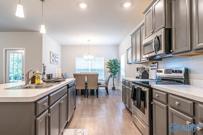 Foto del edificio - 176 Tybee Dr