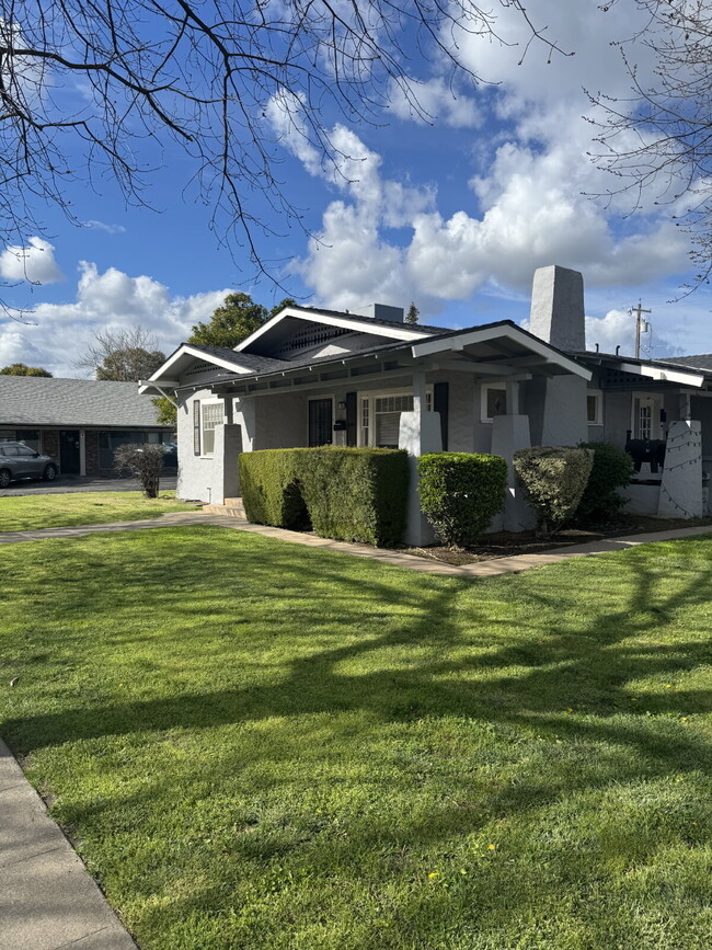 Building Photo - Welcome to this charming 1-bedroom, 1-bathroom home located in a convenient Merced neighborhood.