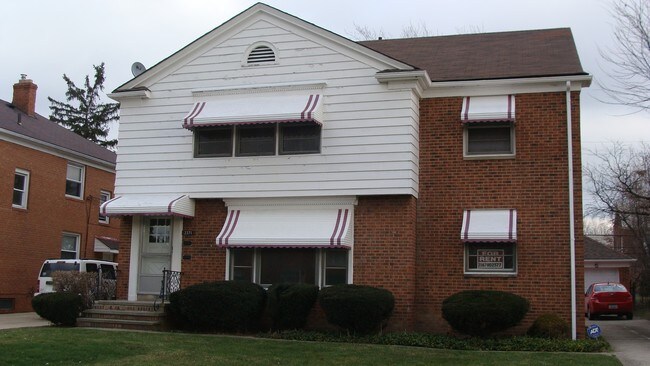 Foto del edificio - 2371 Warrensville Center Rd