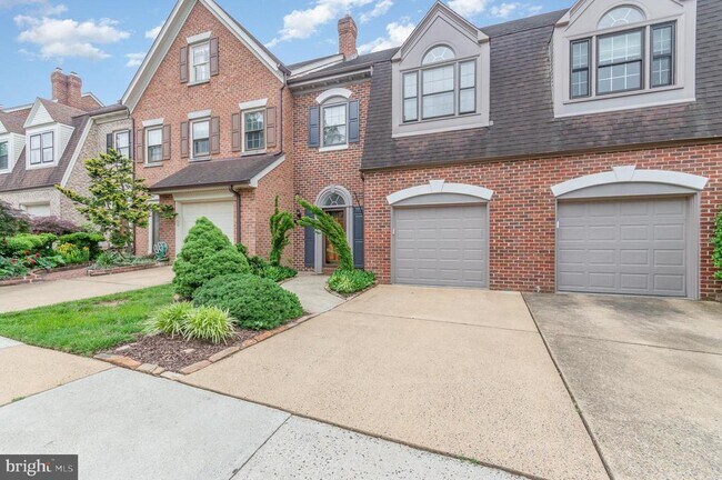 Foto del edificio - 6311 Chaucer Ln