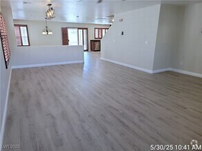 Building Photo - 11212 Tuscolana St