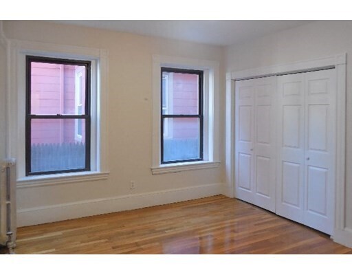 Building Photo - 46 Cedar St