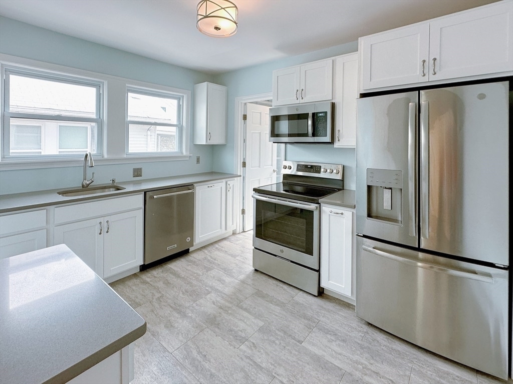 10 North St Unit 2, Medford, MA 02155 Room for Rent in Medford, MA