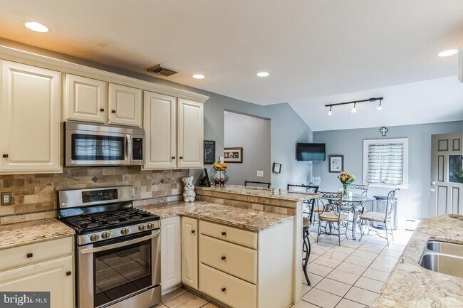 Foto del edificio - 1116 Wooded Way Dr