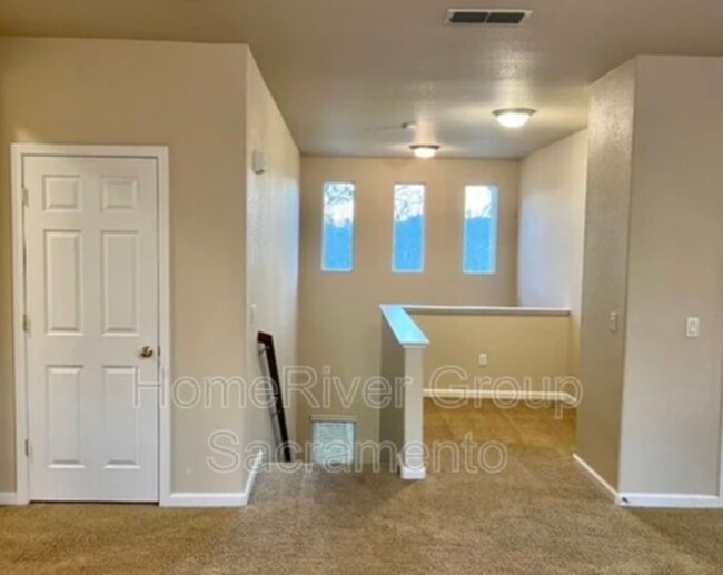 Foto del edificio - BEAUTIFUL 2/2 NATOMAS!!! Includes w/s/g!!!...