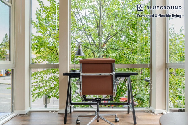 Building Photo - 5101 25th Ave NE