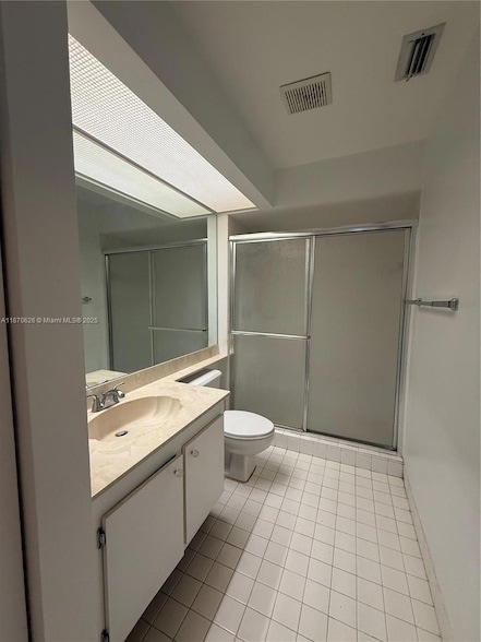 Foto del edificio - 665 SE 25th Ln
