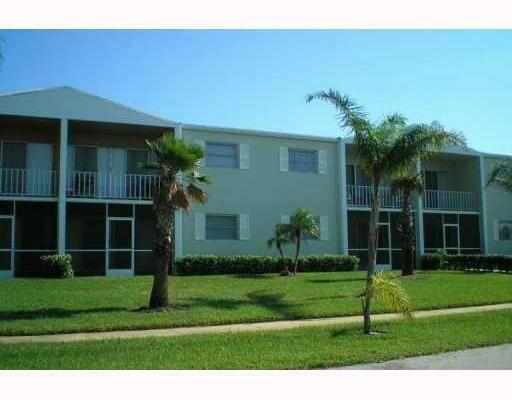 Building Photo - 1500 Crescent Cir