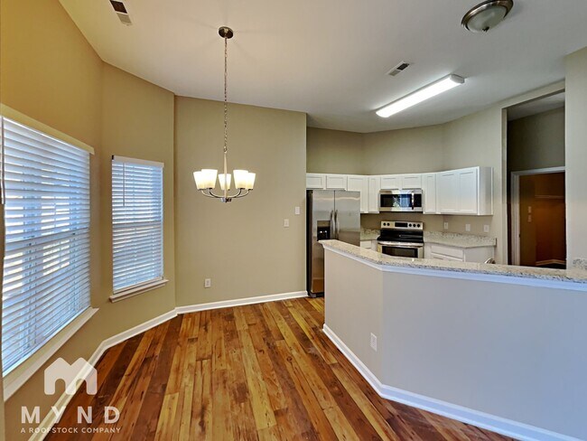 Foto del edificio - 9611 Worley Dr