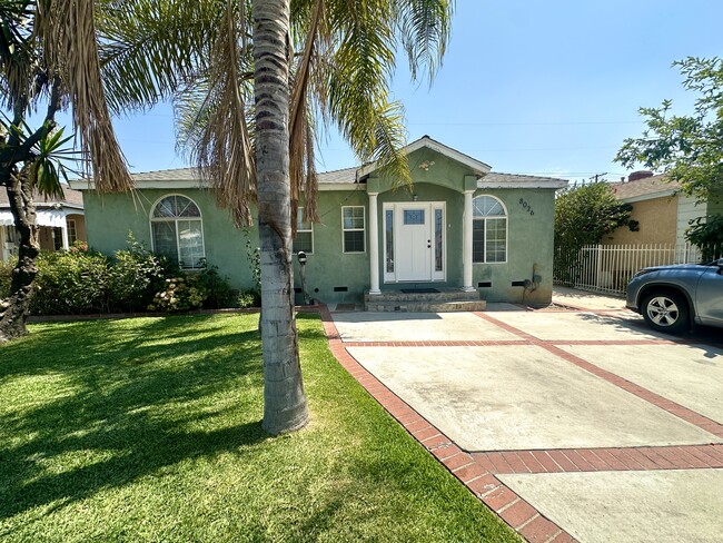 Building Photo - 8026 Hinds Ave